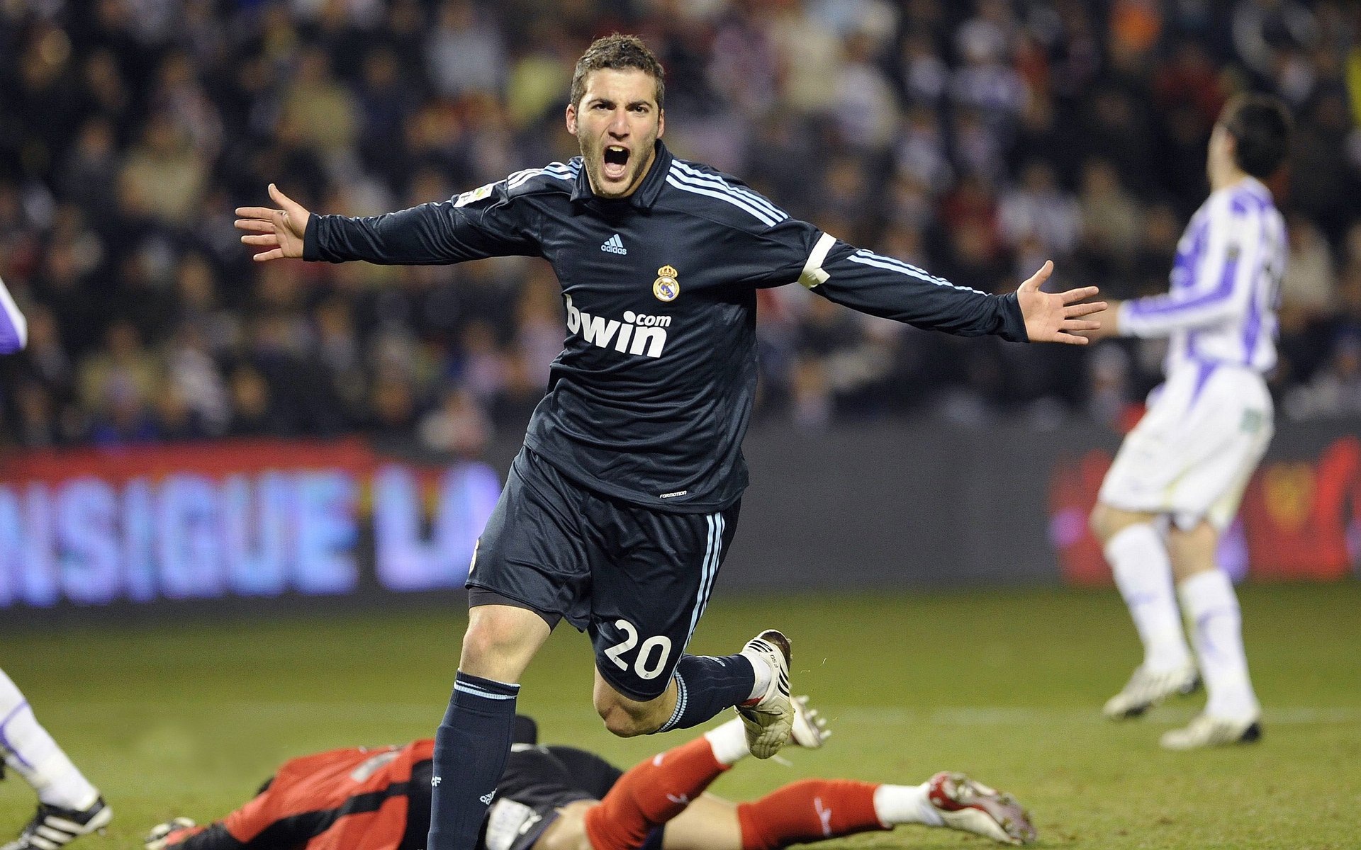 kaiyun.com-中国足球职业联赛比赛日运营流程优化升级,中国足球业余联赛