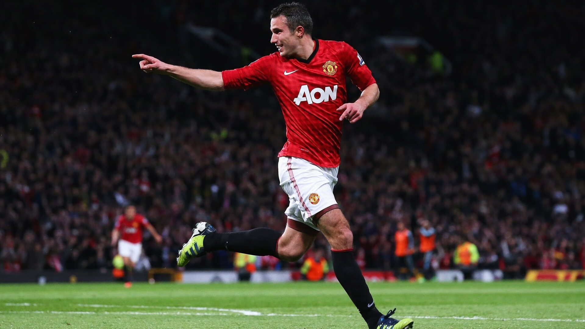 开云官方-中场组织能力显著提升控球率与传球成功率双双上升,中场控球秀又花